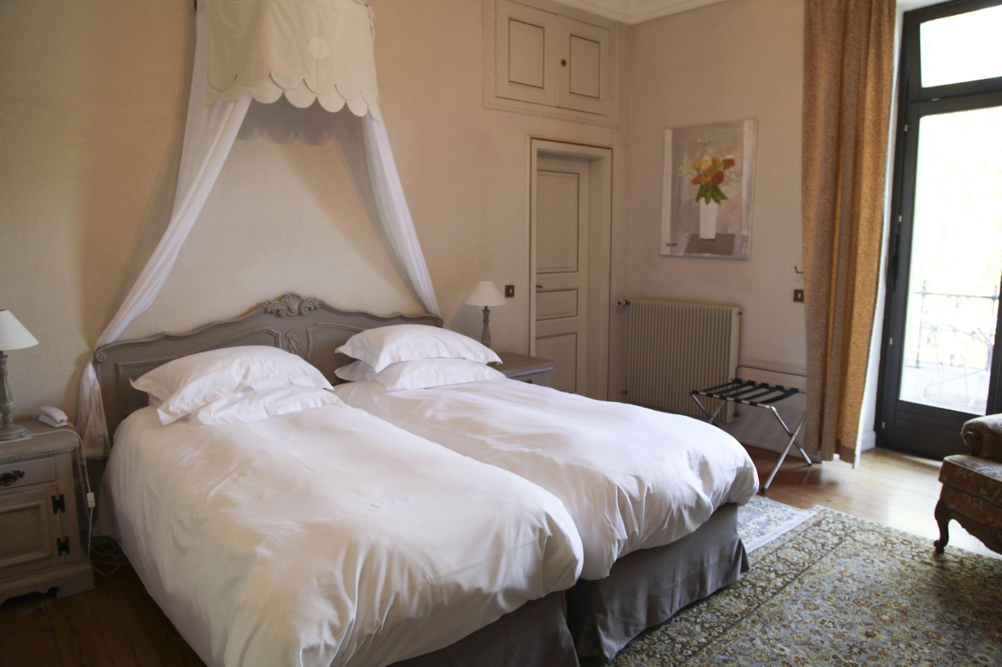 Domaine De Beaupre - Hotel The Originals Relais ゲブビレル エクステリア 写真
