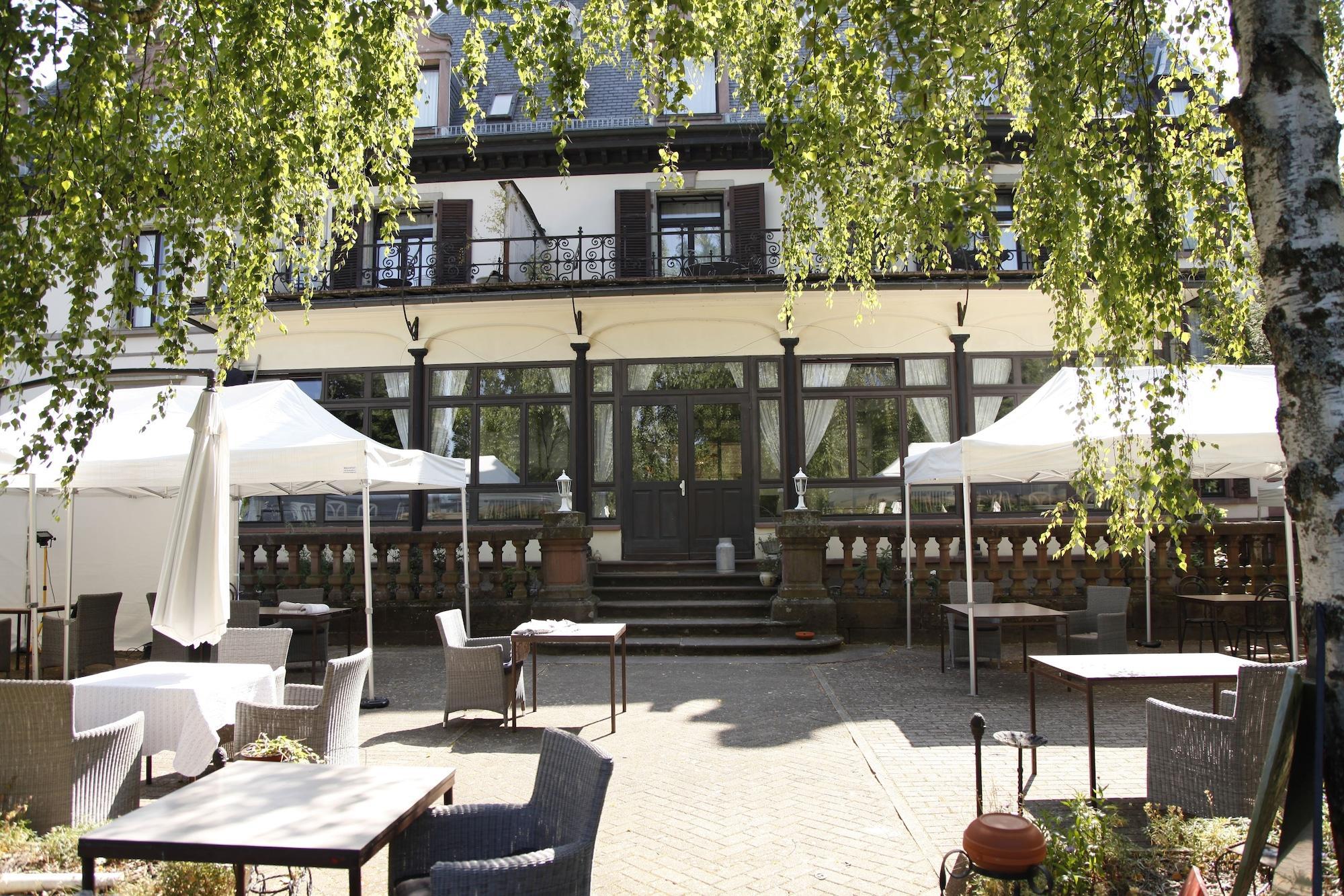Domaine De Beaupre - Hotel The Originals Relais ゲブビレル エクステリア 写真