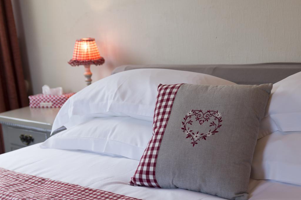 Domaine De Beaupre - Hotel The Originals Relais ゲブビレル エクステリア 写真
