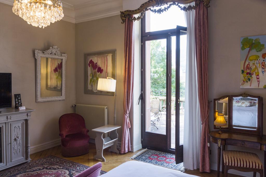 Domaine De Beaupre - Hotel The Originals Relais ゲブビレル エクステリア 写真